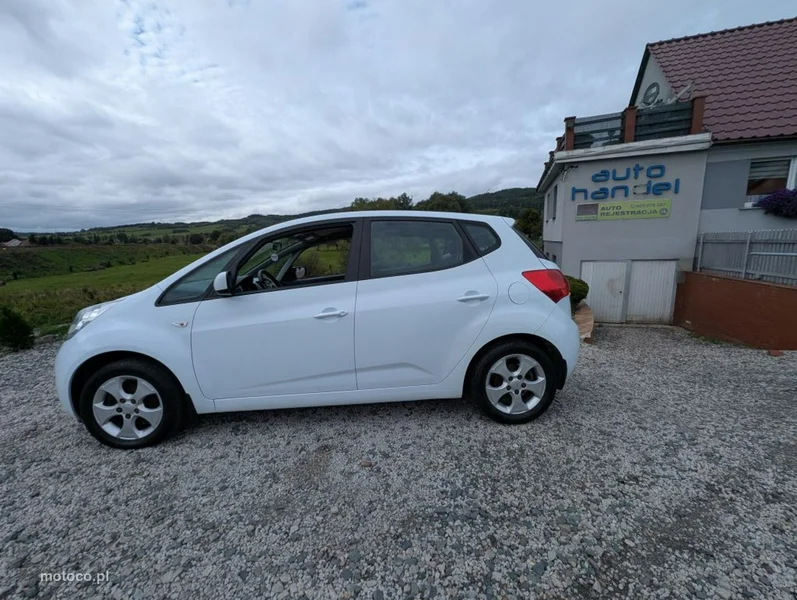 Kia Venga 9