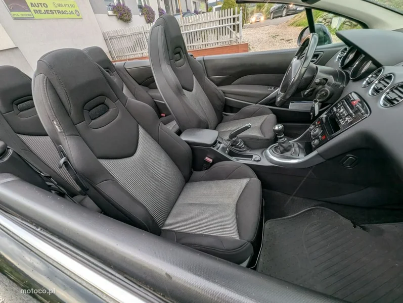 Peugeot 308 CC 11
