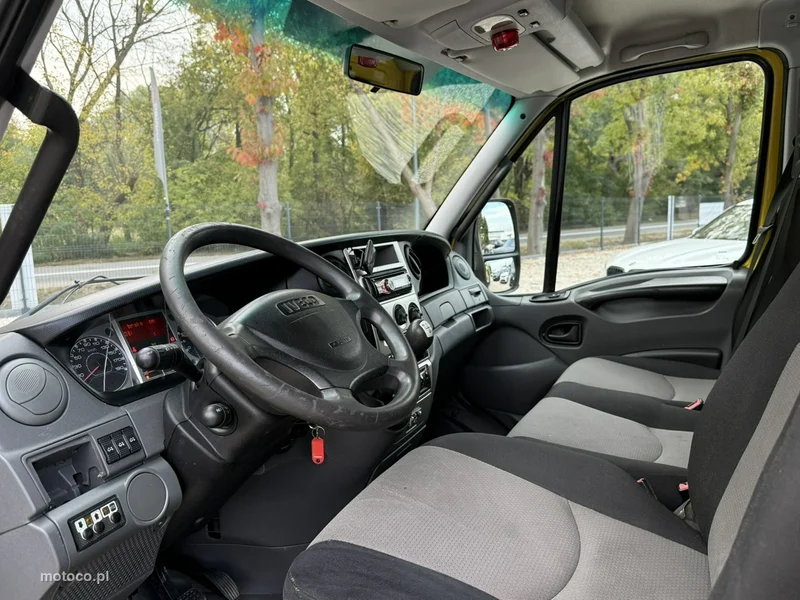 Iveco 70C17 8