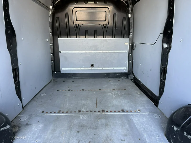 Renault Master 18
