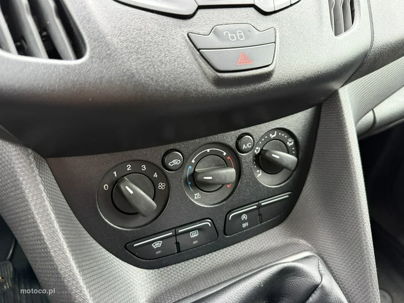 Ford Transit Connect 6