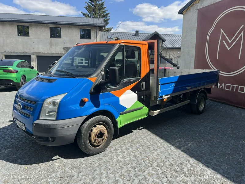 Ford Transit 9