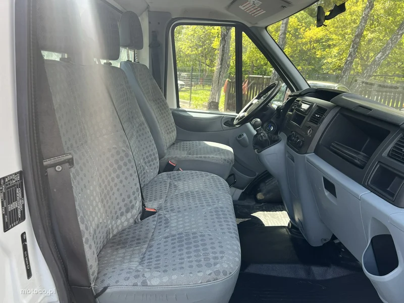 Ford Transit 12