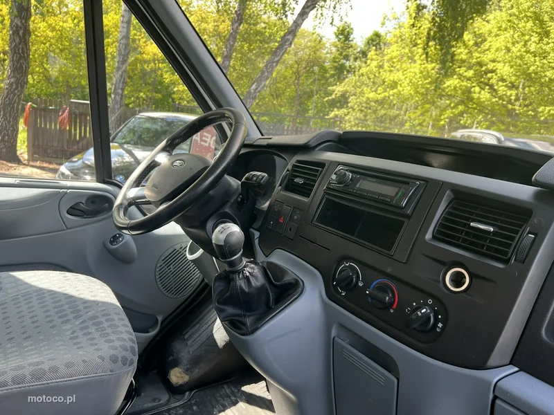 Ford Transit 14