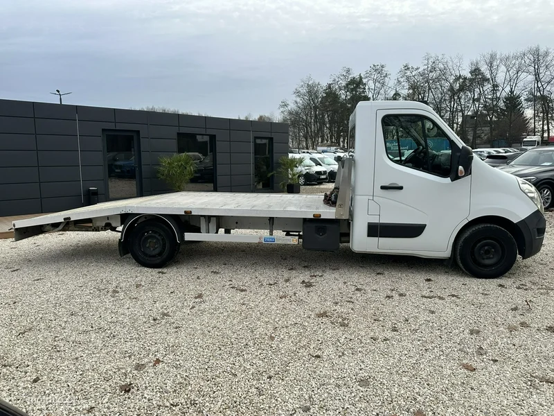 Renault Master 8