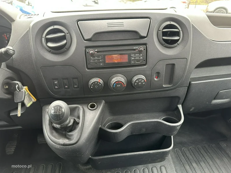 Renault Master 18