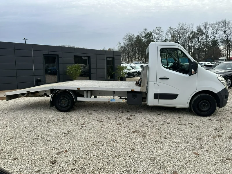 Renault Master 8