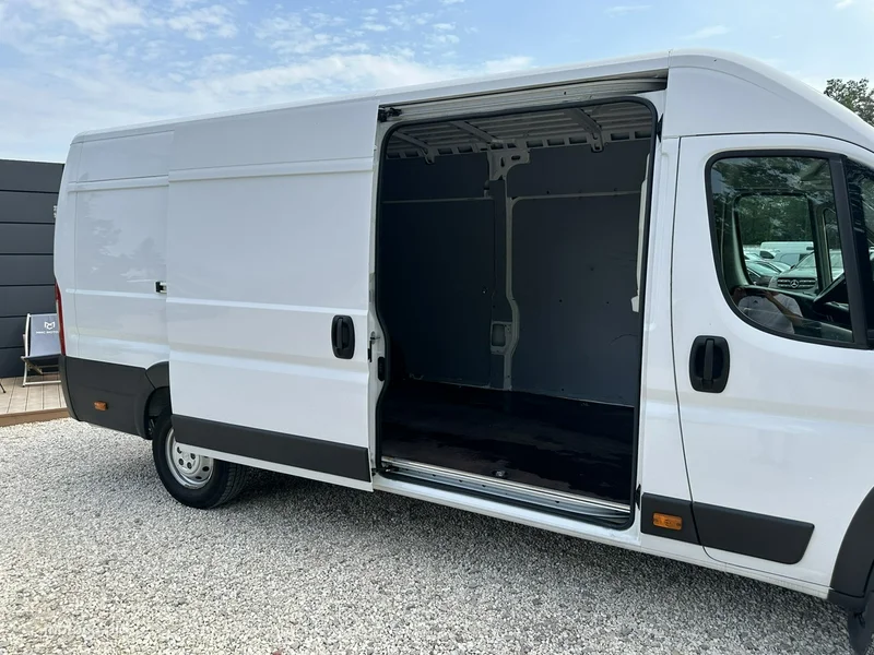 Opel Movano 10