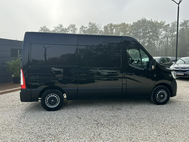 Renault Master 8
