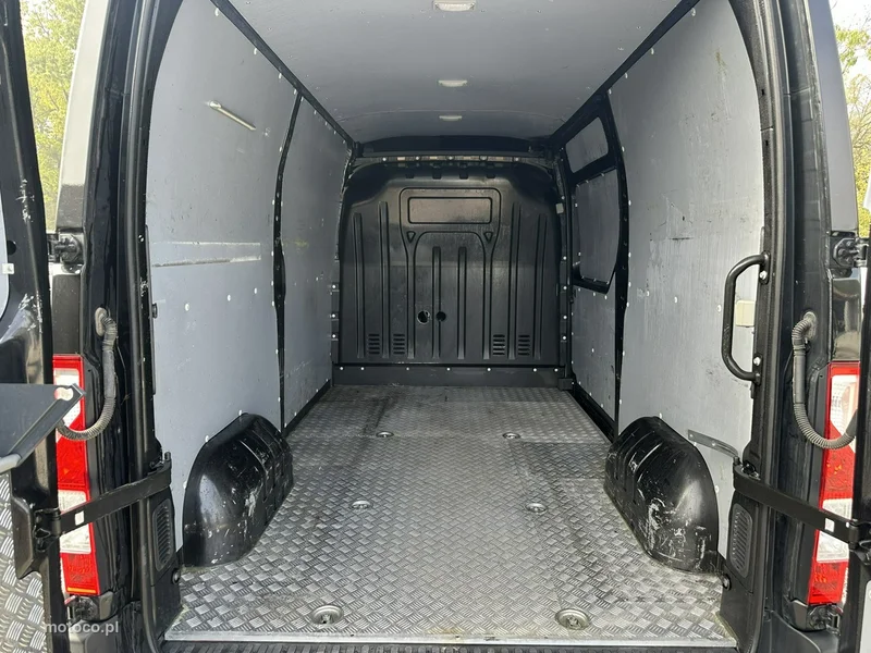 Renault Master 12