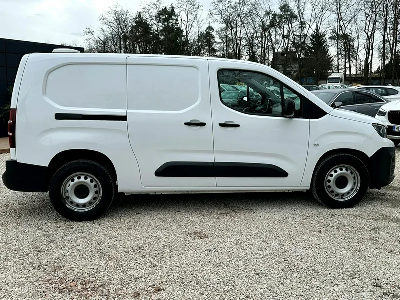 Peugeot Partner 8