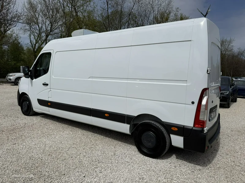 Renault Master 9