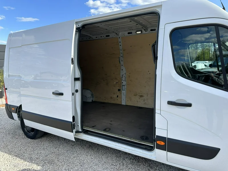 Opel Movano 10