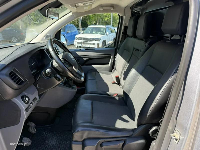 Opel Vivaro 15