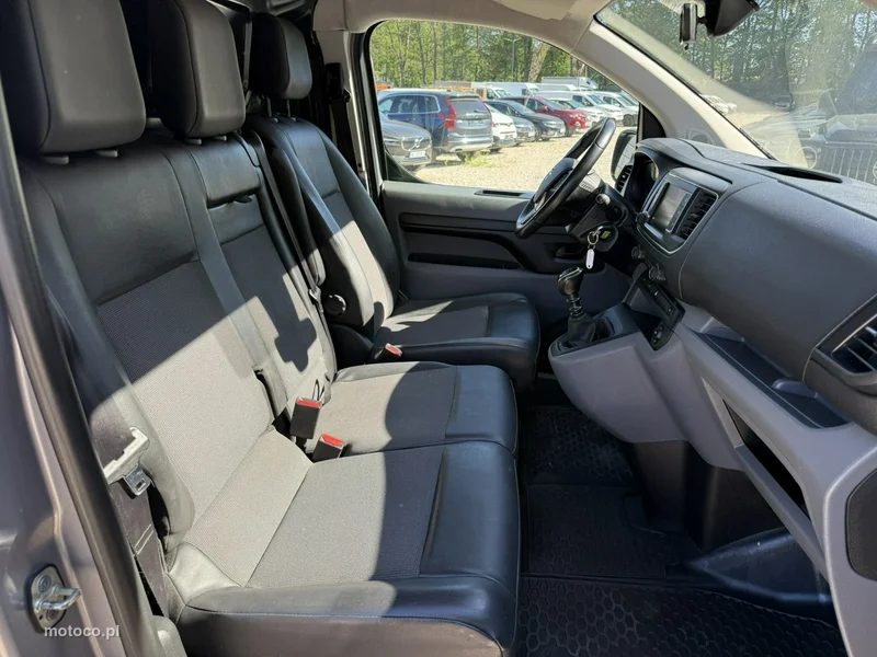 Opel Vivaro 21