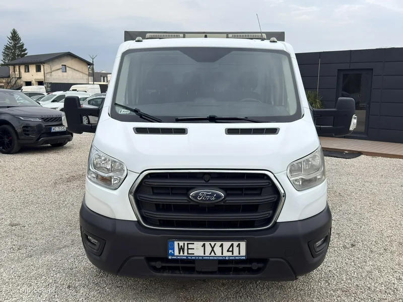 Ford Transit 8
