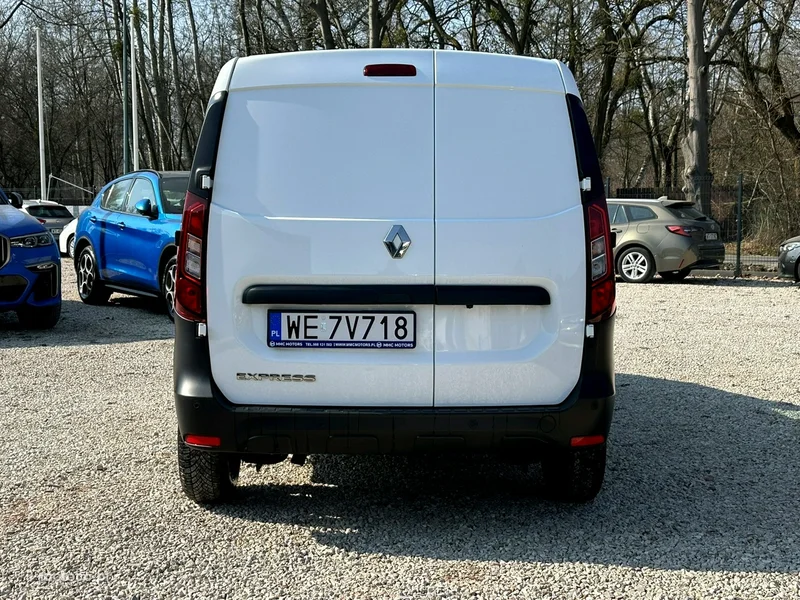 Renault Express 6