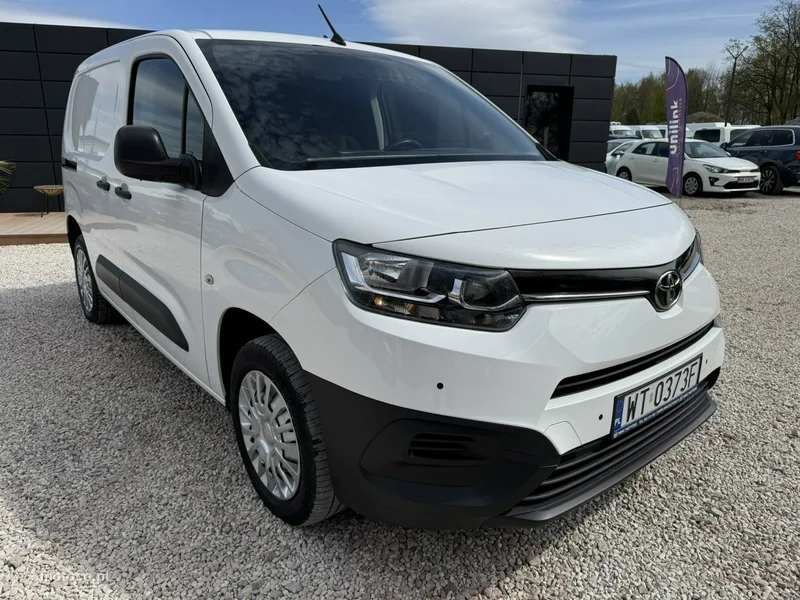 Toyota Proace City 6