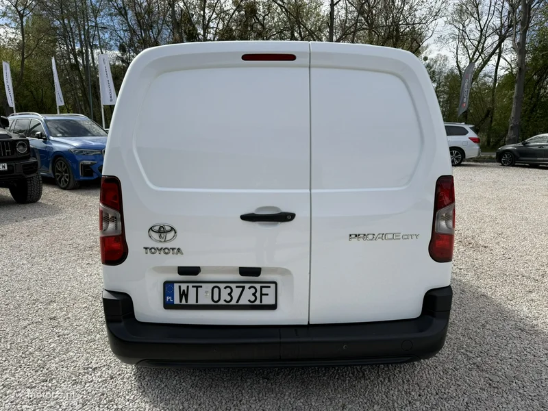 Toyota Proace City 17