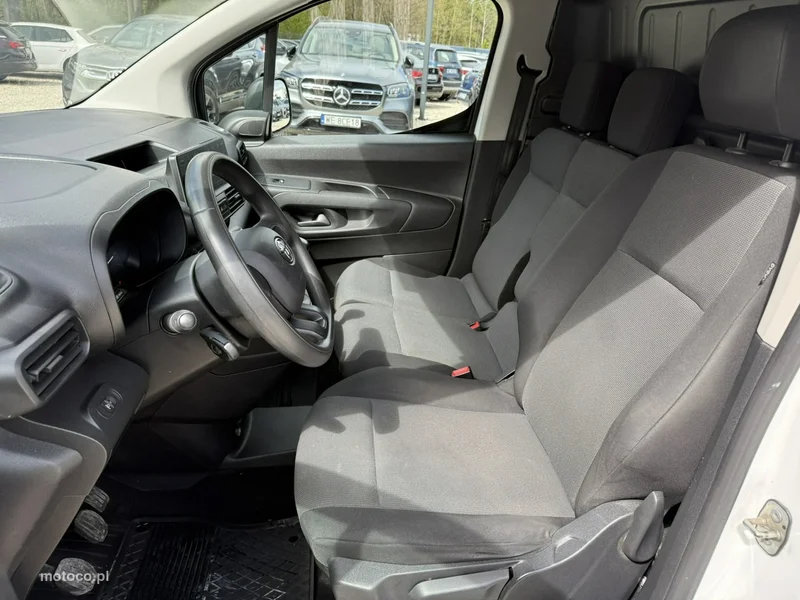 Toyota Proace City 18