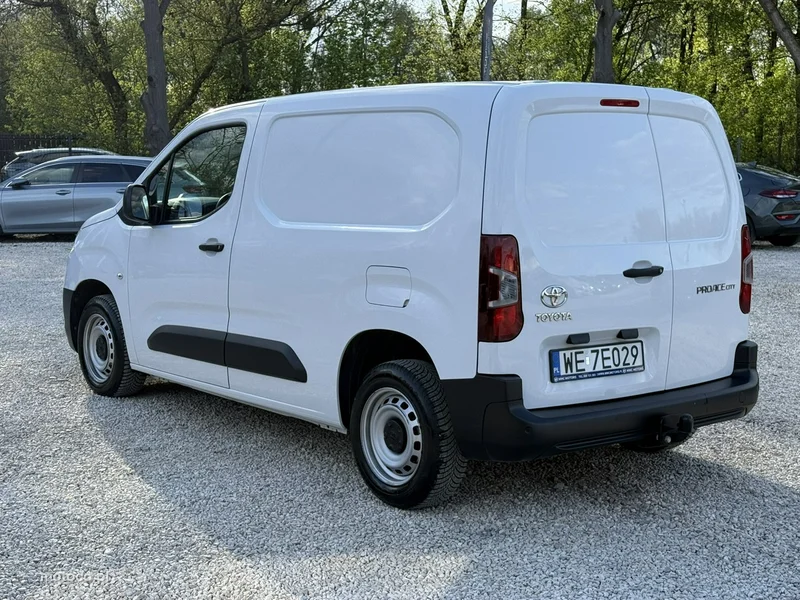 Toyota Proace City 5