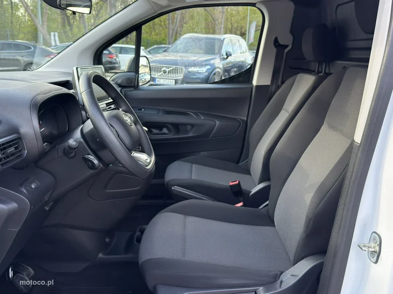 Toyota Proace City 11