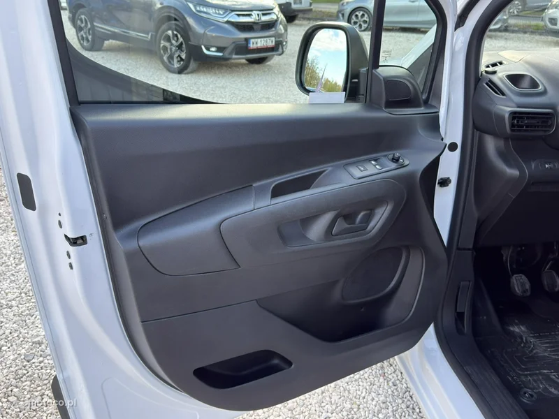 Toyota Proace City 13