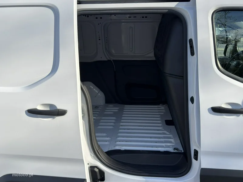 Toyota Proace City 17