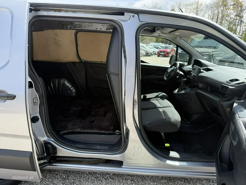 Peugeot Partner 8