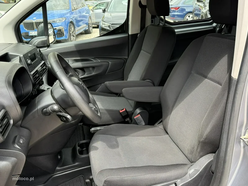 Toyota Proace City 11