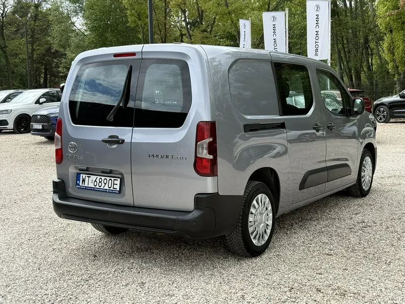 Toyota Proace City 3