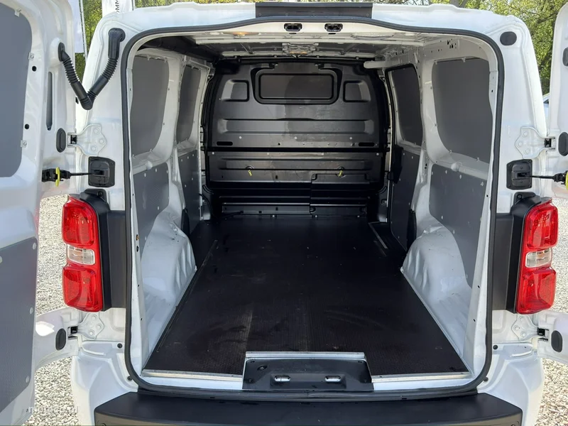Opel Vivaro 15