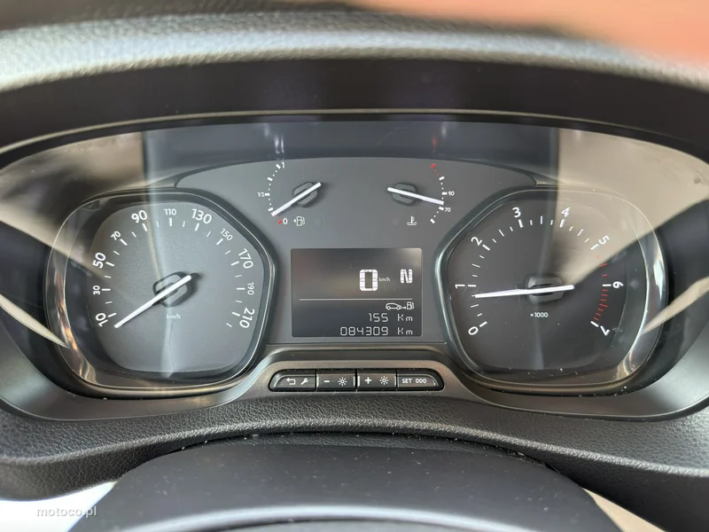 Opel Vivaro 22