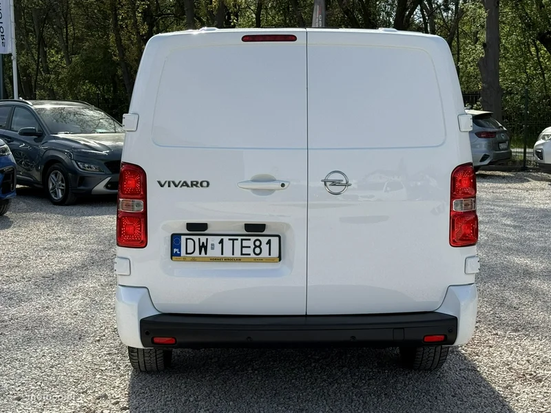 Opel Vivaro 4