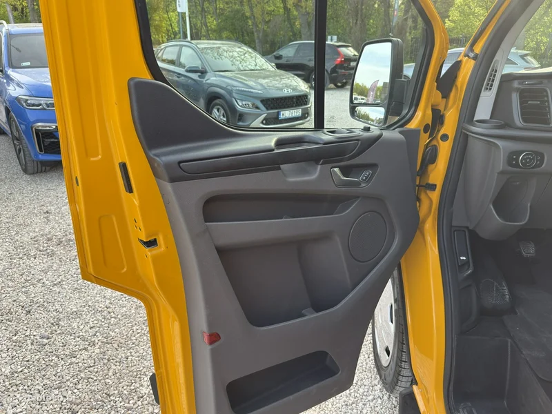 Ford Transit Custom 12