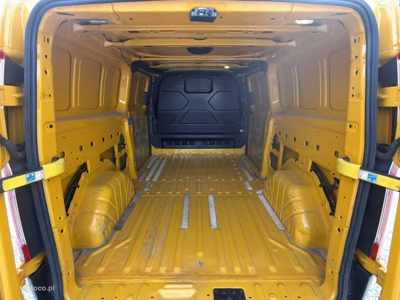 Ford Transit Custom 14