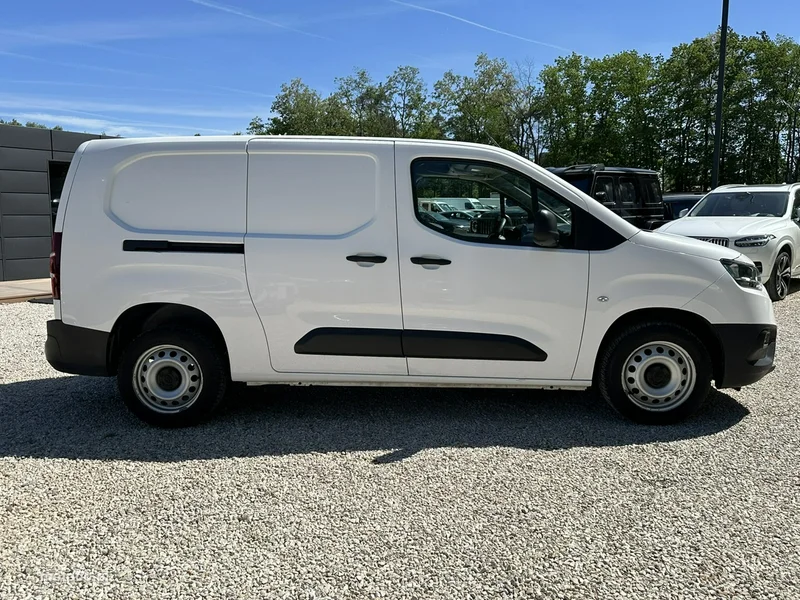 Toyota Proace City 8