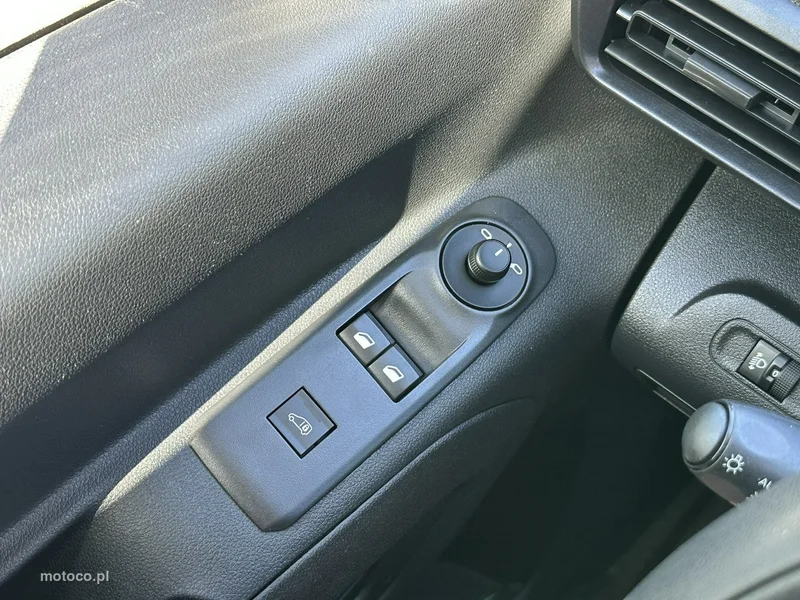 Toyota Proace City 19
