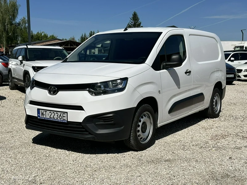 Toyota Proace City 3