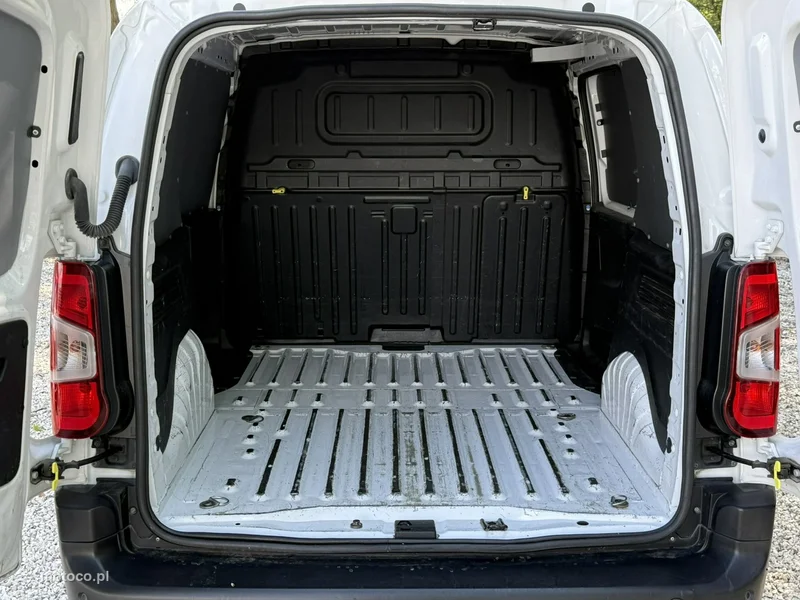 Toyota Proace City 14