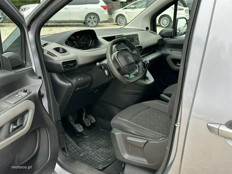 Peugeot Rifter 10