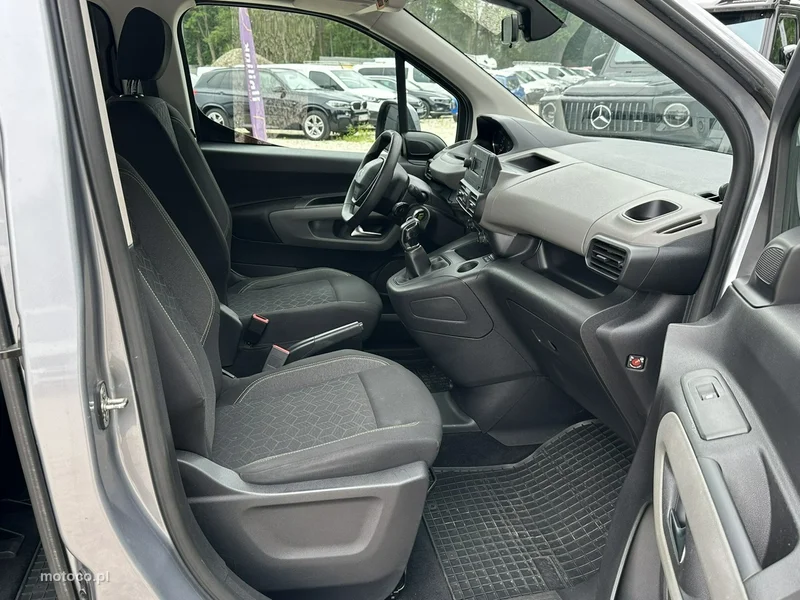 Peugeot Rifter 16