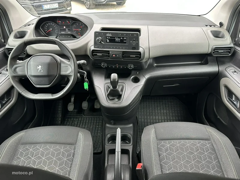 Peugeot Rifter 17