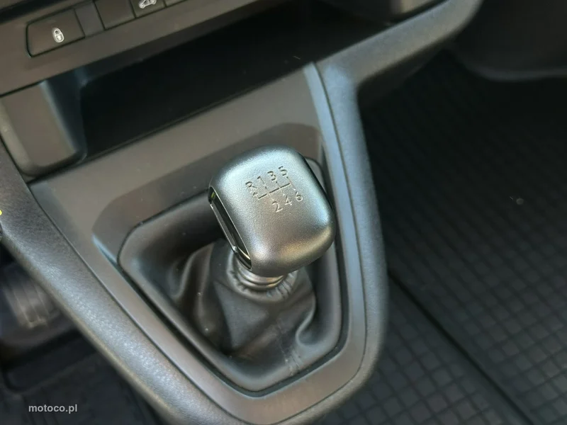 Peugeot Expert 18