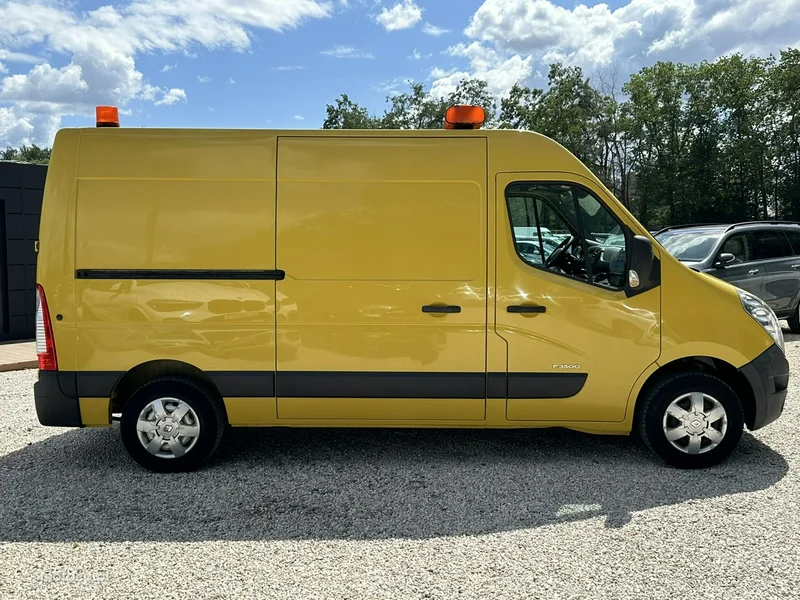 Renault Master 8