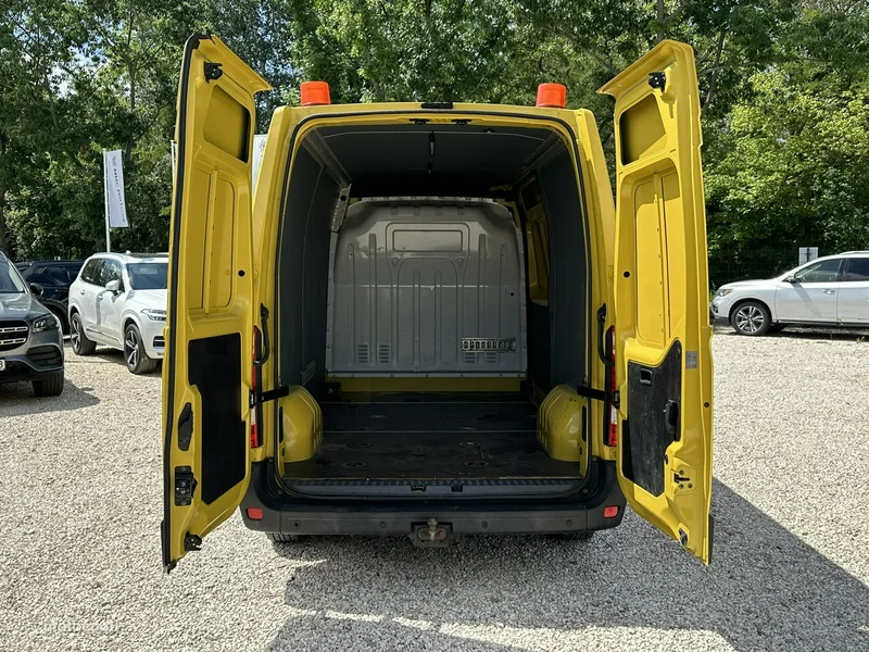 Renault Master 9
