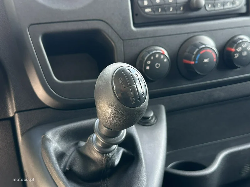Renault Master 18