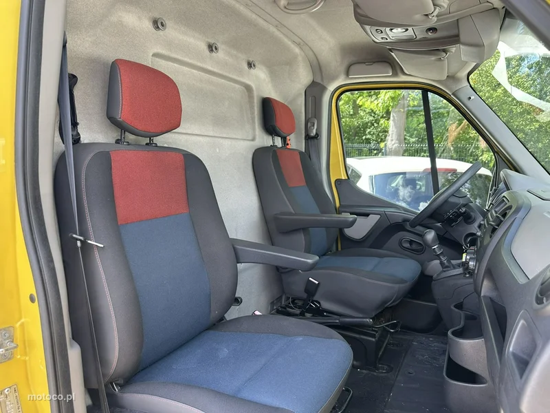 Renault Master 23