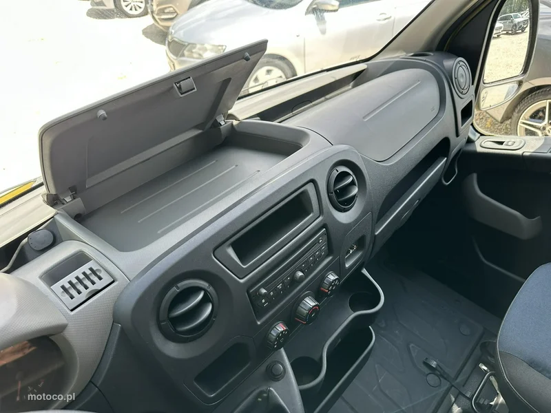 Renault Master 25