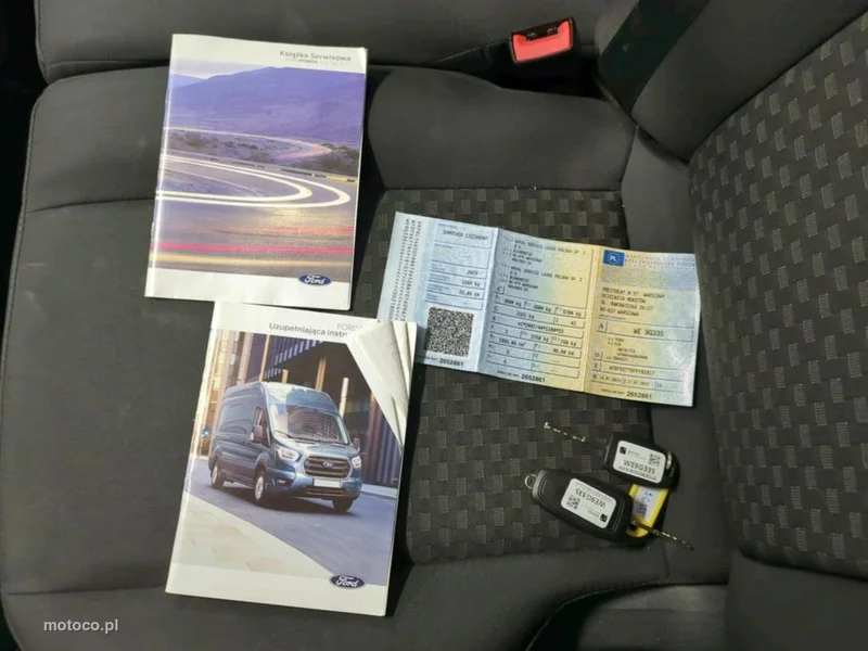Ford Transit 8